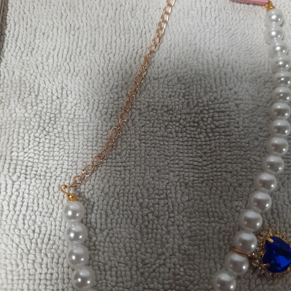 Pet Heart Pendant Necklace - Adjustable Collar with Fake Pearl for Cats N Dogs